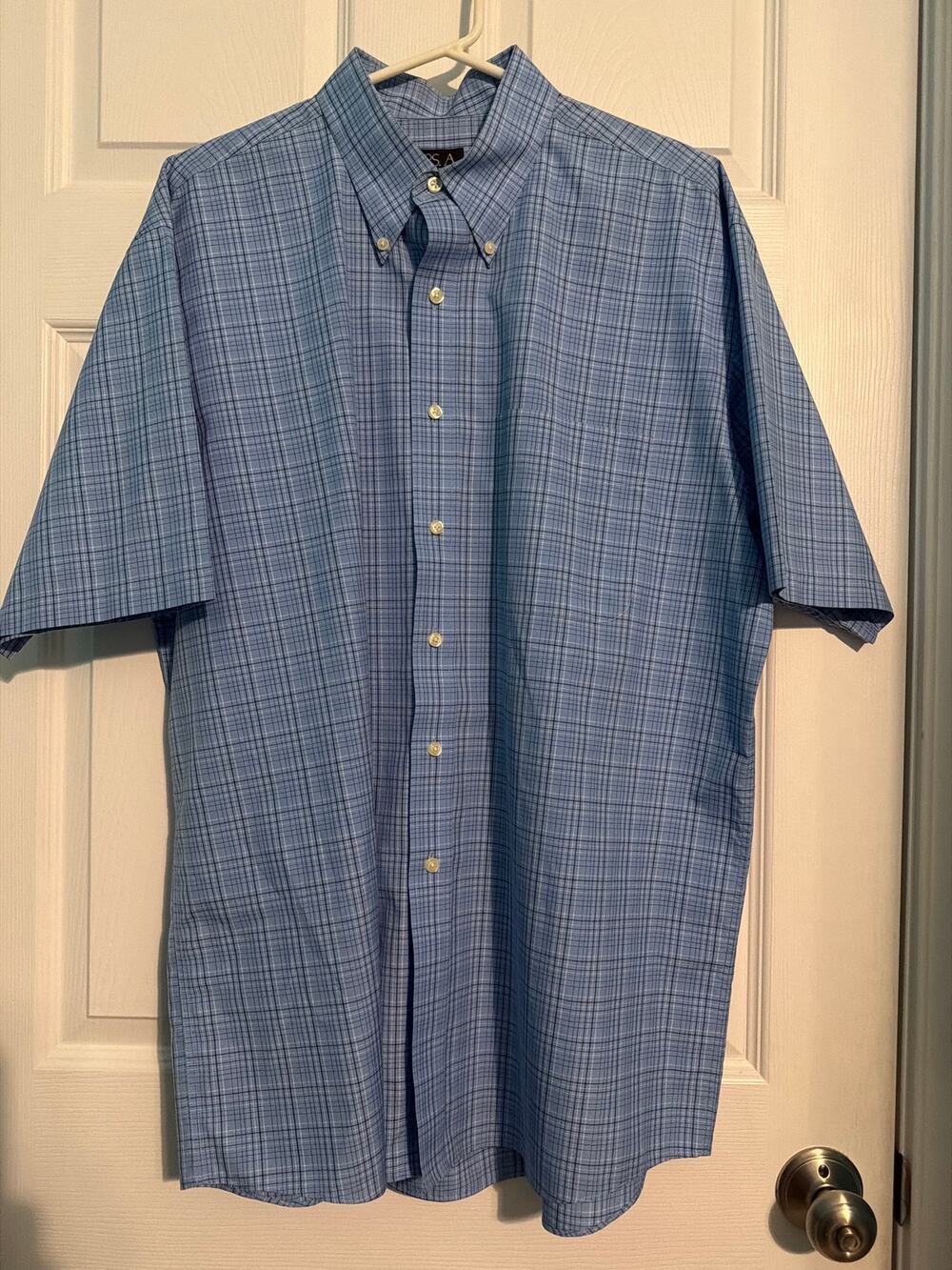 Men’s Large Joseph A Bank button up shirt